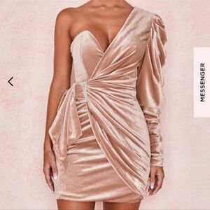NWT HOUSE of CB TAMARA BLUSH NUDE VELVET CRYSTAL DRESS
